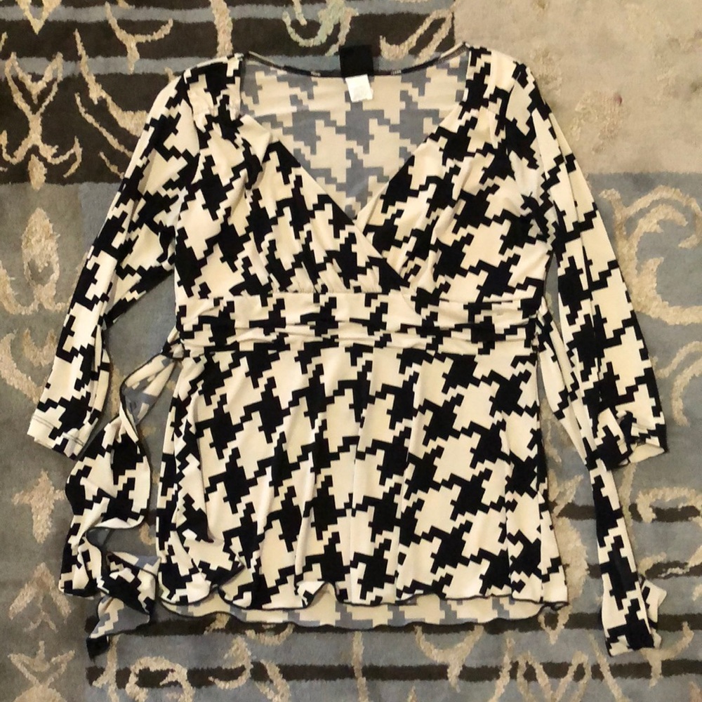 J.T.B black and off white tunic
